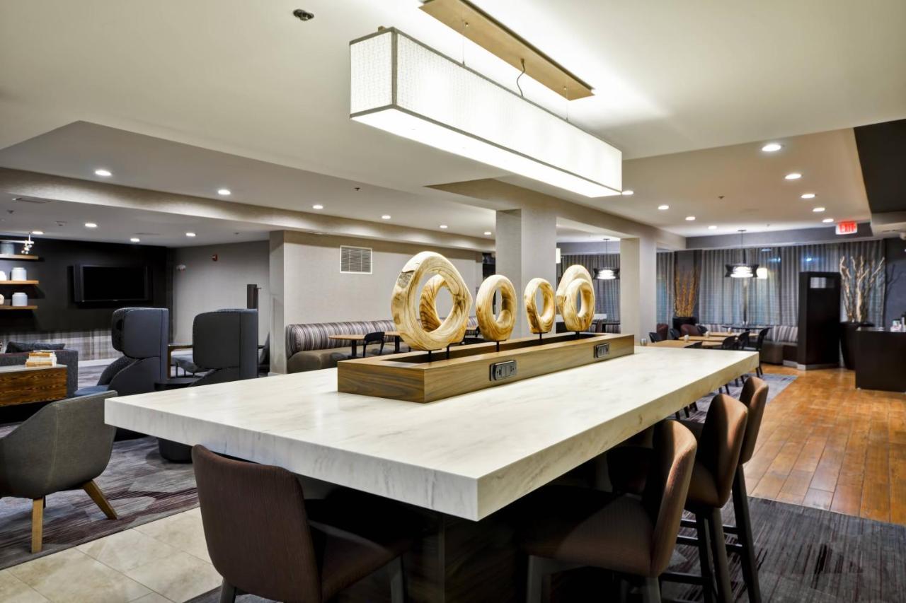 Courtyard By Marriott Jacksonville Airport/ Northeast Buitenkant foto