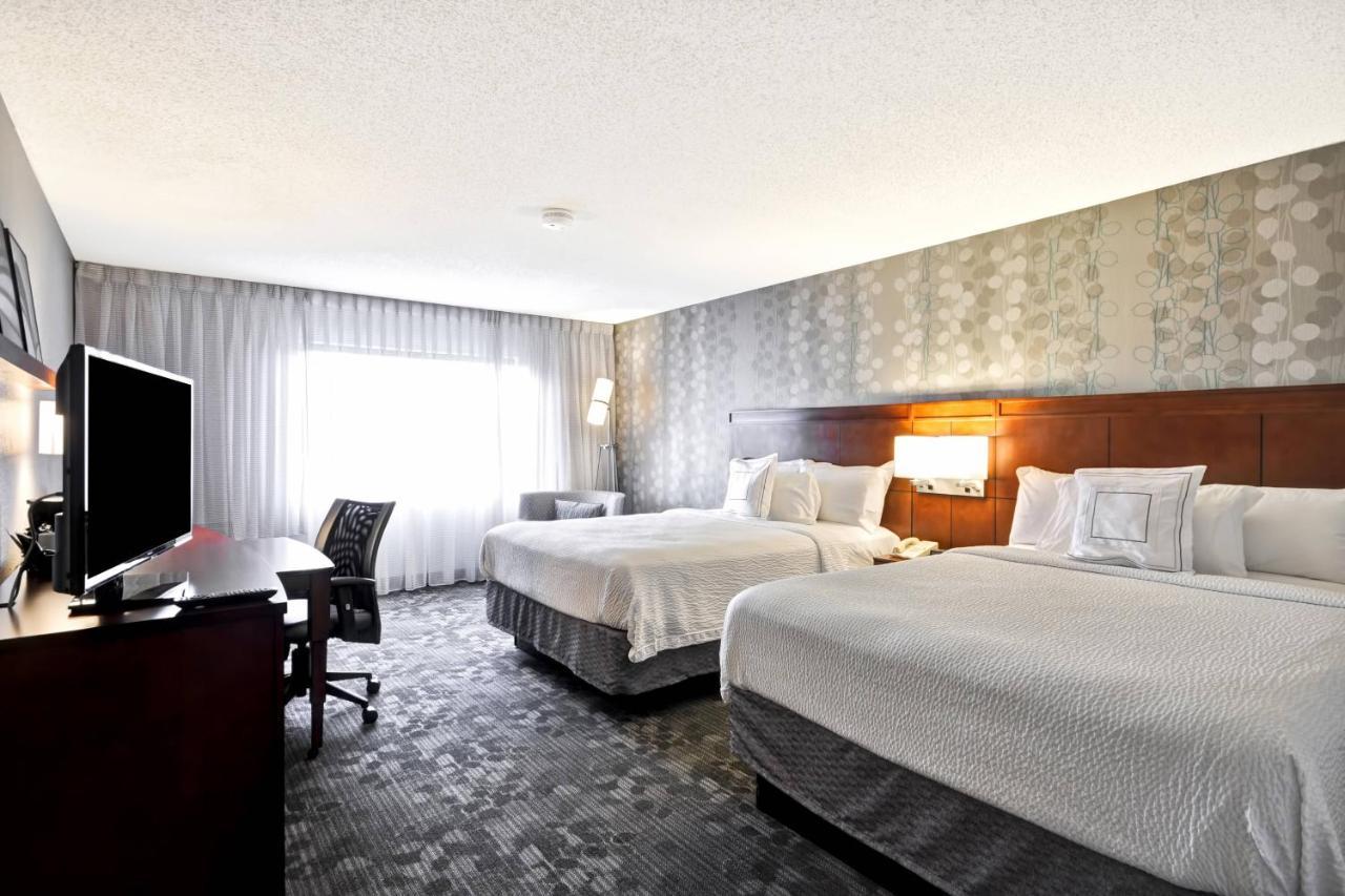 Courtyard By Marriott Jacksonville Airport/ Northeast Buitenkant foto