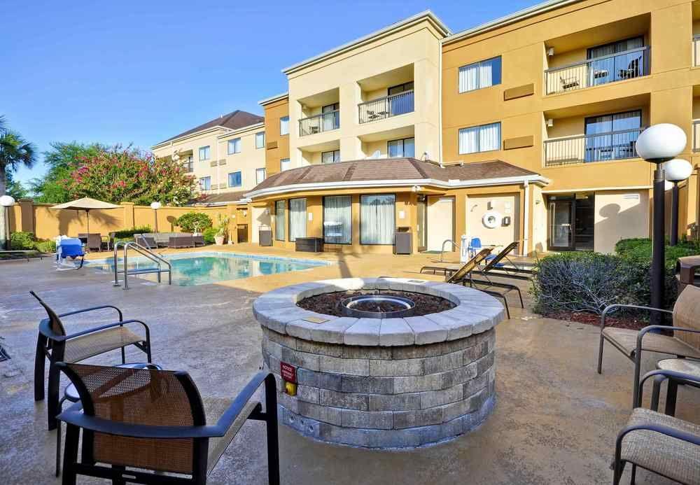 Courtyard By Marriott Jacksonville Airport/ Northeast Buitenkant foto