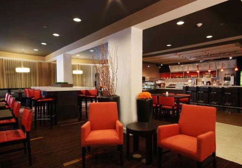 Courtyard By Marriott Jacksonville Airport/ Northeast Buitenkant foto