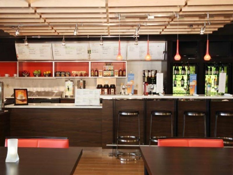 Courtyard By Marriott Jacksonville Airport/ Northeast Buitenkant foto